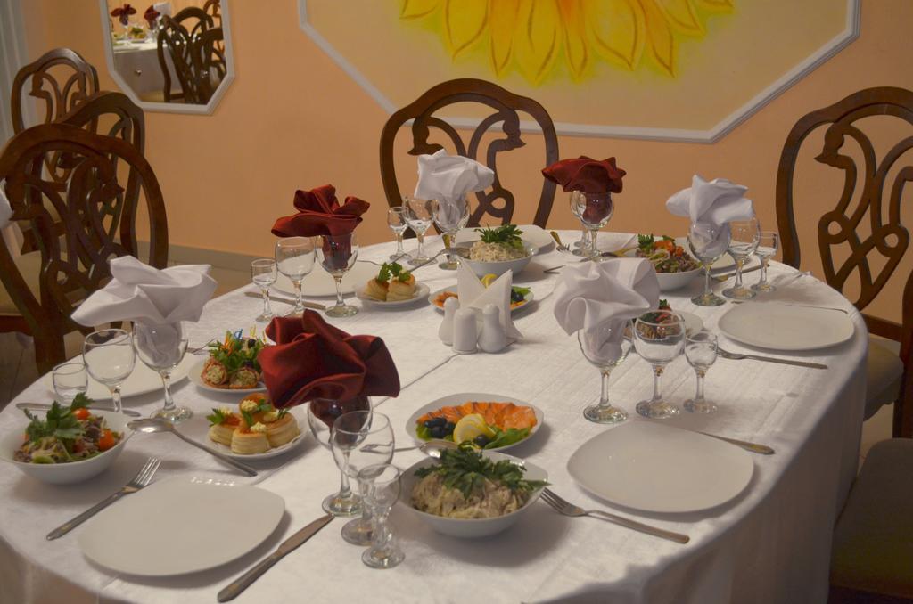 Ust-Kamenogorsk Hotel المظهر الخارجي الصورة