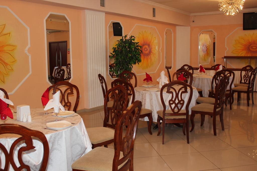 Ust-Kamenogorsk Hotel المظهر الخارجي الصورة